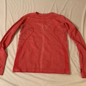 Lululemon Raspberry Cream Base Layer